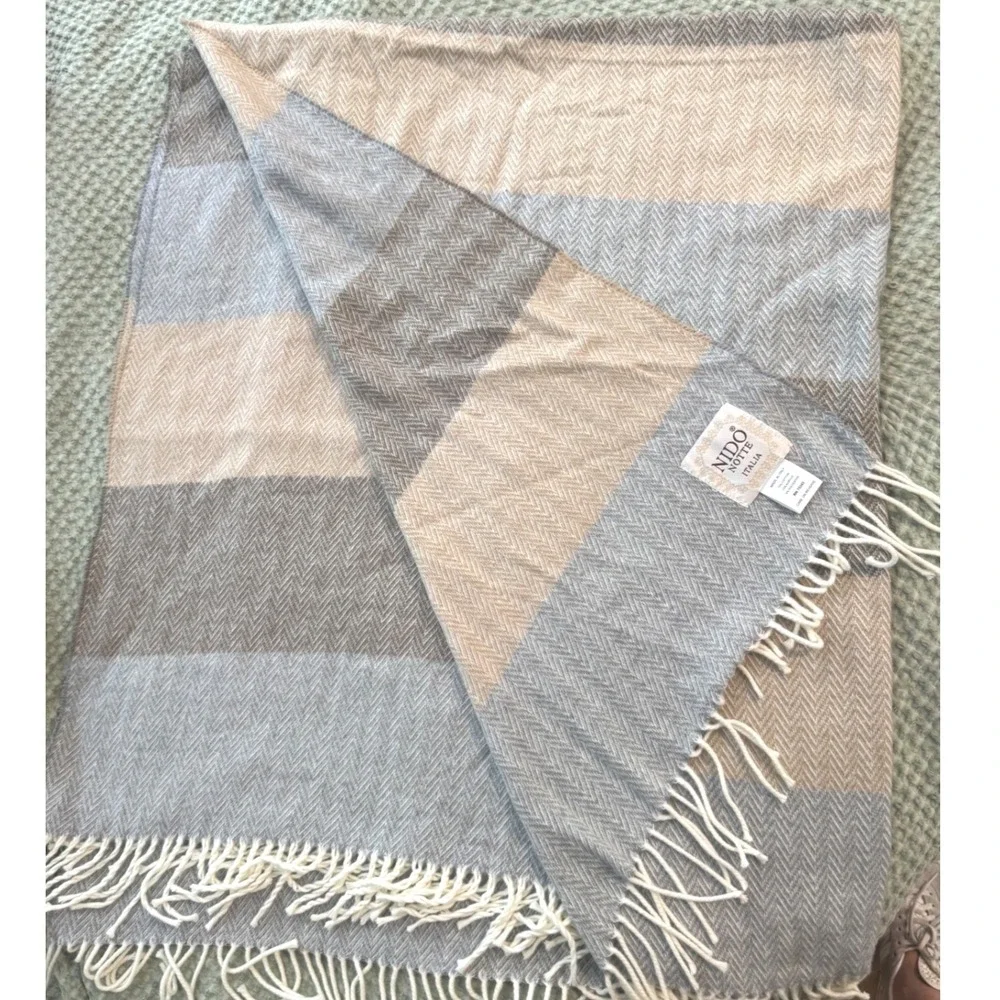 Nido Notte Italia Herringbone Soft Throw Blanket Made in Italy Grey Tan Striped.